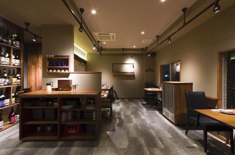 落ち着いた雰囲気の店内