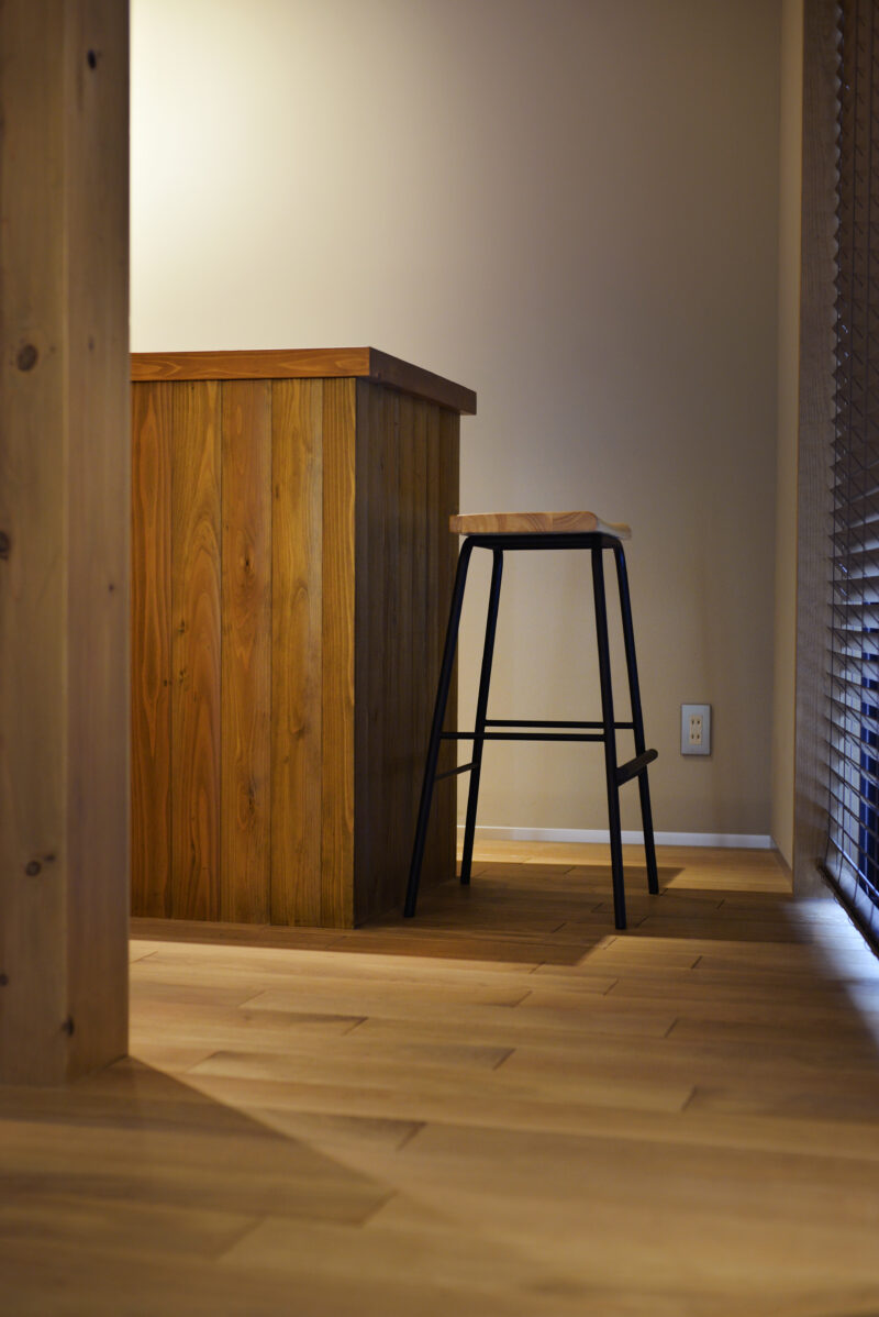 1階　店内でお酒を味わえるカウンター