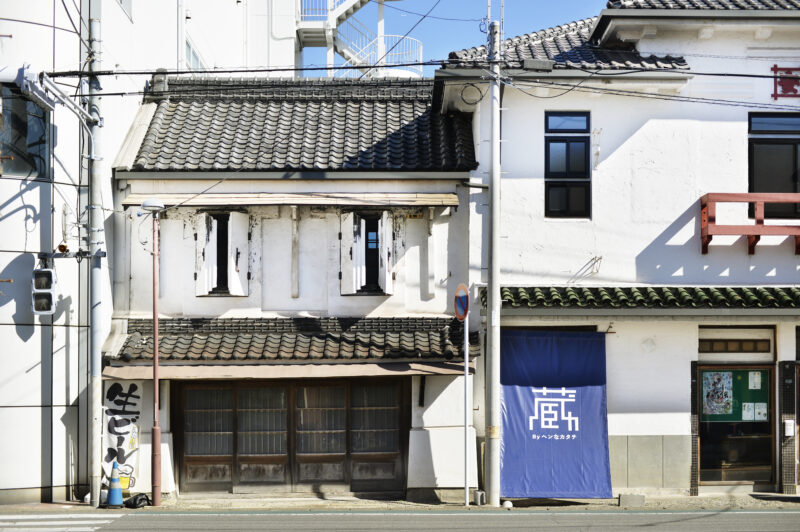明治時代から残る土壁作り