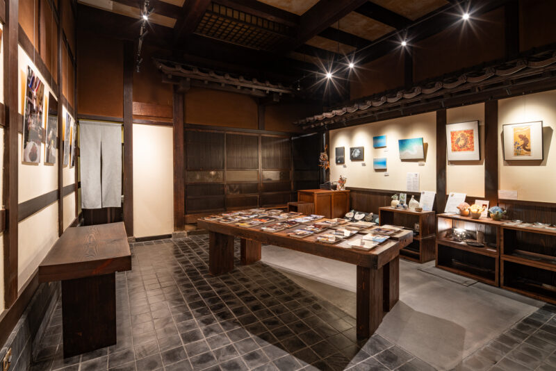 kobiki gallery and crafts shop 9