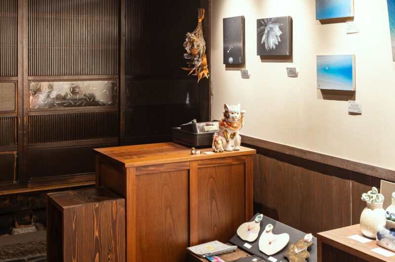kobiki gallery and crafts shop 4